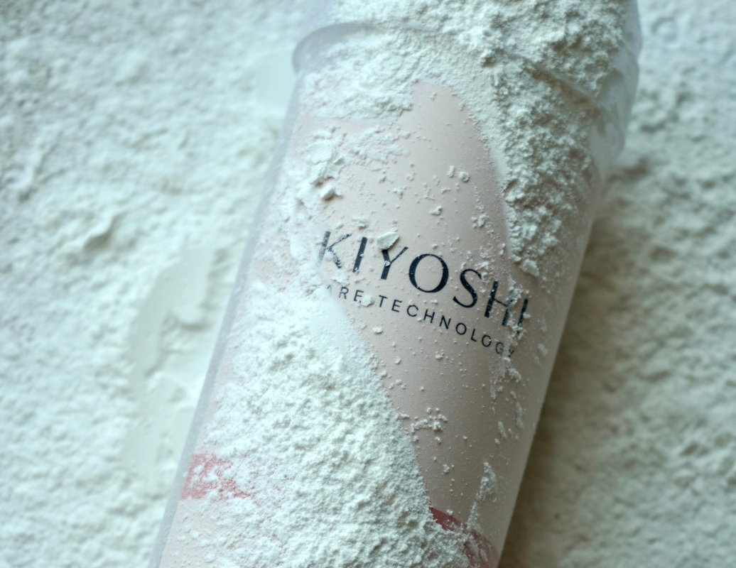 Kiyoshi Pure Powder – filtr prysznicowy z witaminą C o pudrowym zapachu 5 Filtr prysznicowy z witaminą C Pure Powder